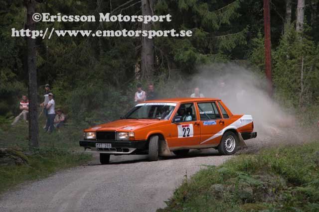 http://www.emotorsport.se/foto/rally04-14.jpg